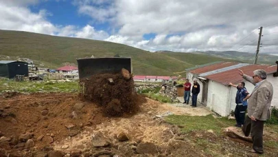 Trabzon’da kaçak yapılar yıkılıyor