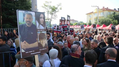 "Onlar arabalarını kurtarmaya giderken, bizim canlarımız içeride dumandan boğuluyordu"