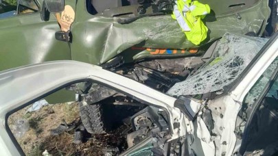 Anne ve oğlu feci kazada can verdi!