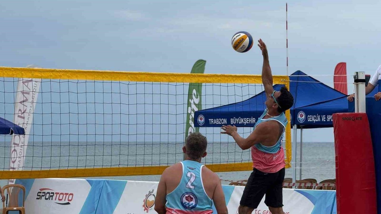 Trabzon’da Uluslararası Plaj Voleybolu heyecanı başladı