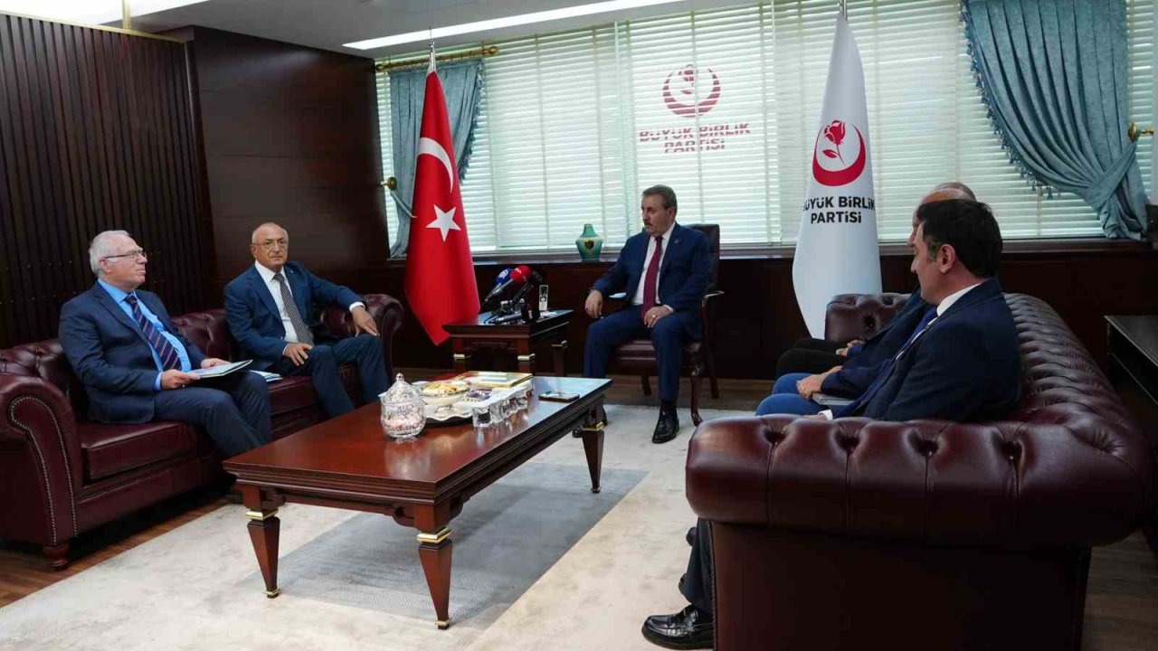 BBP lideri Destici: "Cem Vakfı sadece Alevi camiasını değil, Türkiye’nin bütününü kapsayan bir kuruluştur"