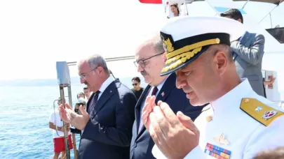 72 yıl sonra şehit denizcilerimiz anısına Dumlupınar’a saygı dalışı