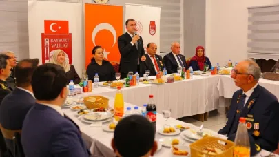 Şehit aileleri ve gaziler onuruna yemek verildi