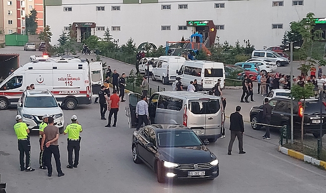 Erzurum'da aracın altında kalan küçük çocuk can verdi