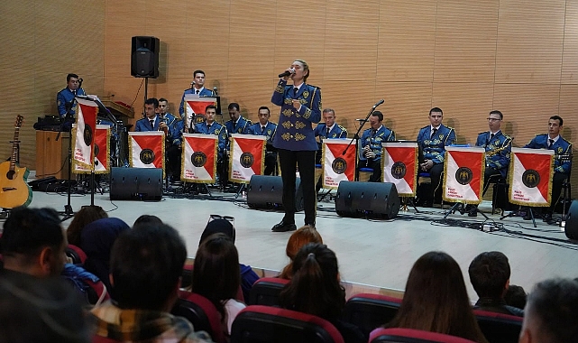 Polis Bandosu Bayburt'ta konser verdi