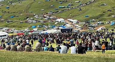 203. Sis Dağı Şenliği için binlerce kişi bir araya geldi