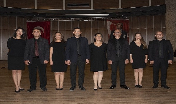 Bodrumlu öğretmenlerden profesyonel sanatçılara taş çıkartacak klip