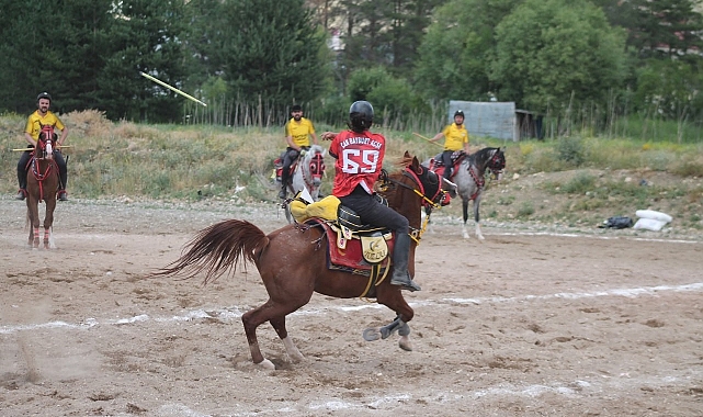 Can Bayburt Atlı Spor Kulübü, rakibine şans tanımadı