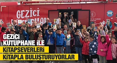 'Gezici Kütüphane' hizmetiyle kitapseverler kitapla buluşturuluyor