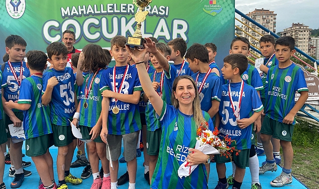 Rize'nin ilk kadın muhtarı, ilk turnuvasında şampiyon oldu