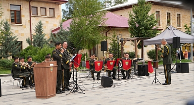 Saray Bahçası Marşlarla coştu...