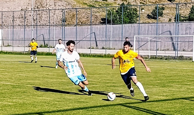 Bayburt Özel İdarespor ligdeki rakibiyle hazırlık maçı yaptı