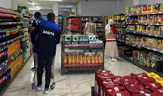 Demirözü'nde marketlerde gıda denetimleri yapıldı
