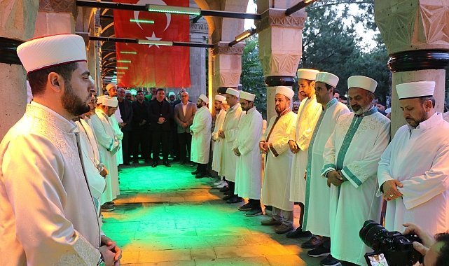 Erzincanlılar “Terzibaba Günü”nde sabah namazında buluştu