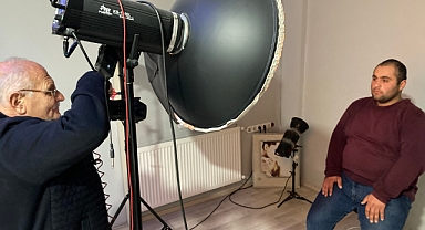 Foto Yavuz'un 60 yıllık emektarı Sadık Yavuz