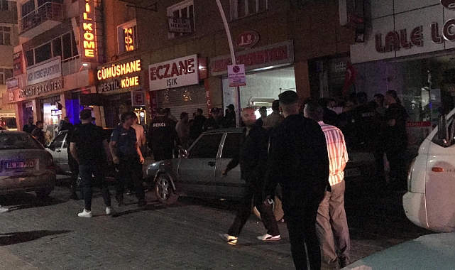 Gümüşhane'de alkollü ilahi dinleme kavgası: 1’i polis 2 kişi yaralı