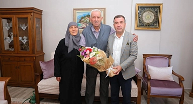 Vali Eldivan Kıbrıs gazisi Hikmet Çelebi’yi ziyaret etti