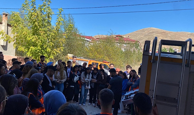 AK Gençlikten Afet Eğitimi