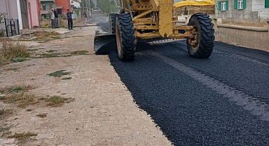 Arpalı'da asfalt çalışması