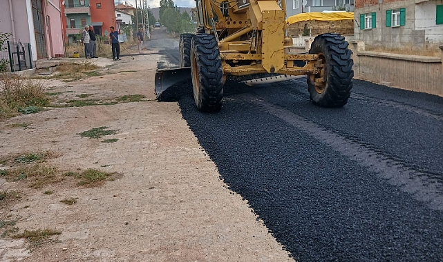 Arpalı'da asfalt çalışması