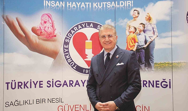 Elektronik sigaralar bağımlılık riskini artırarak genç nesillerin sağlığını olumsuz etkiliyor