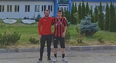 Emir Haktan Kurt'tan ilk maçta hat-trick