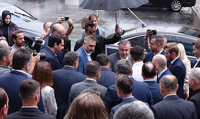 Gençlik ve Spor Bakanı Bak: "Bu millete hizmet etmeye devam ediyoruz"