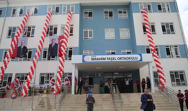 Milli Eğitim Bakanı Tekin: "5 yıldızlı otellerle yarışabilecek okullarımız var"