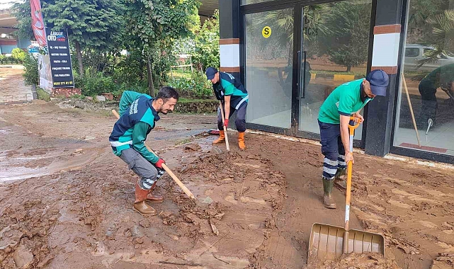 Trabzon'da 4 ilçede etkili olan selin izleri siliniyor