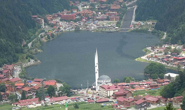 Uzungöl'ün eski görünümüne kavuşturulması için çalışmalar Ekim ayı başından itibaren yeniden başlayacak