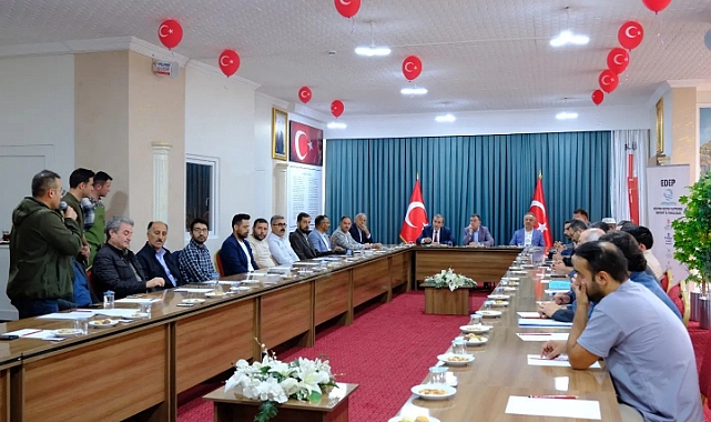 Vali Eldivan, Eğitime Destek Platformu toplantısına katıldı