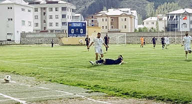 4 golün çıktığı maçta puanlar paylaşıldı