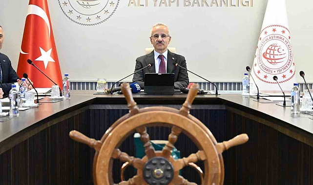 Bakan Uraloğlu: "Lübnan limanları ve açıklarında seyir yapan Türk bayraklı gemilerin ISPS seviyesini 3'e çıkardık"
