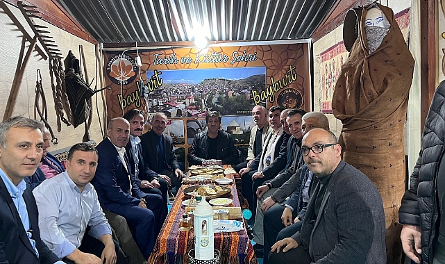 Bayburt standı misafirlerini ağırlıyor
