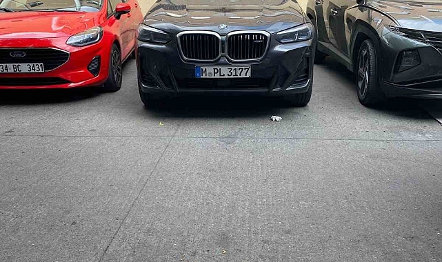 İnterpol'ün aradığı 2 lüks otomobil İstanbul'da bulundu