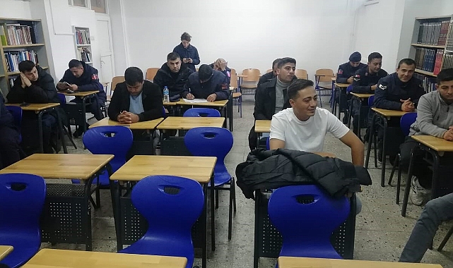 Jandarmaya hayvan sevklerinde yol kontrolü eğitimi