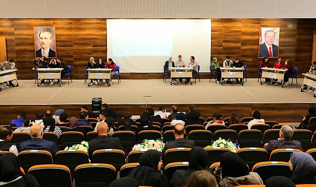 Meslek Liseleri Ahilik Kültürü konulu bilgi yarışmasında ter döktü