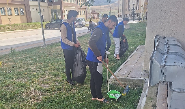 Öğrencilerden örnek davranış
