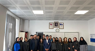 "Türk'ün kahramanlığı, dünyaya örnek olabilecek güçtedir"