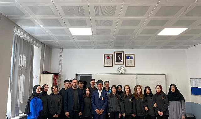 "Türk'ün kahramanlığı, dünyaya örnek olabilecek güçtedir"