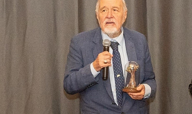 Ünlü tarihçi Profesör İlber Ortaylı: "Hepiniz zeytinlik alın ve zeytin yetiştirin"