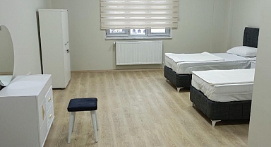 Anne Oteli hizmete girdi