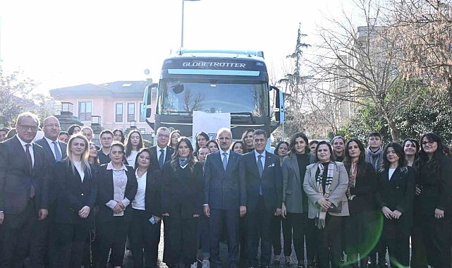 Bakan Uraloğlu: "Emniyetli ve güvenli tır parkları oluşturarak özellikle kadın sürücülerin istihdamını kolaylaştırmayı hedefliyoruz"