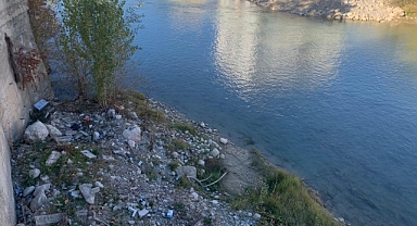 Çoruh kıyıları çöplüğü andırıyor