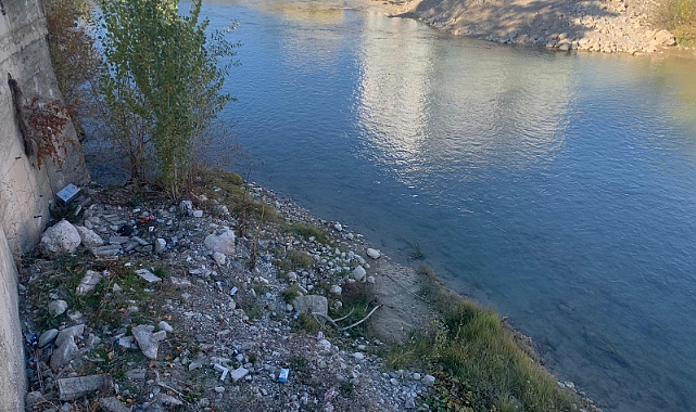 Çoruh kıyıları çöplüğü andırıyor
