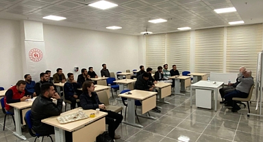 Öğrencilerle ‘İslam’da evlilik’ sohbeti