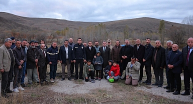 Vali Eldivan köy gezilerini sürdürüyor