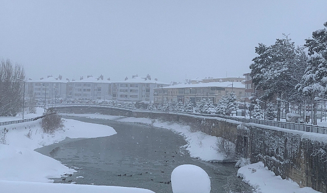 Zorunlu ihtiyaç dışında evlerinizden çıkmayın!