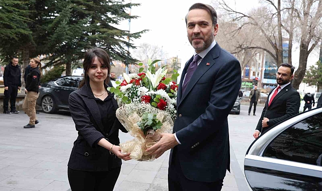 Bakan Bayraktar: "Türkiye tarihin doğru tarafında yer aldı"
