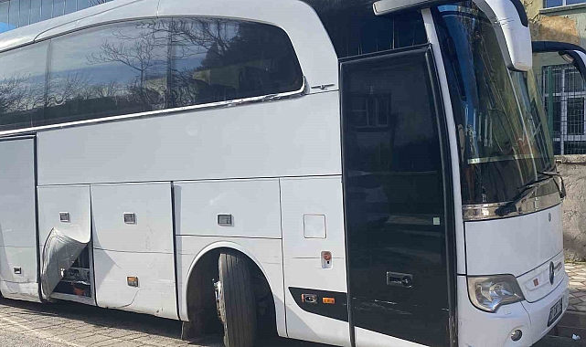 Elazığ'da kaçırdığı yolcu otobüsüyle dehşet saçan şüpheli tutuklandı